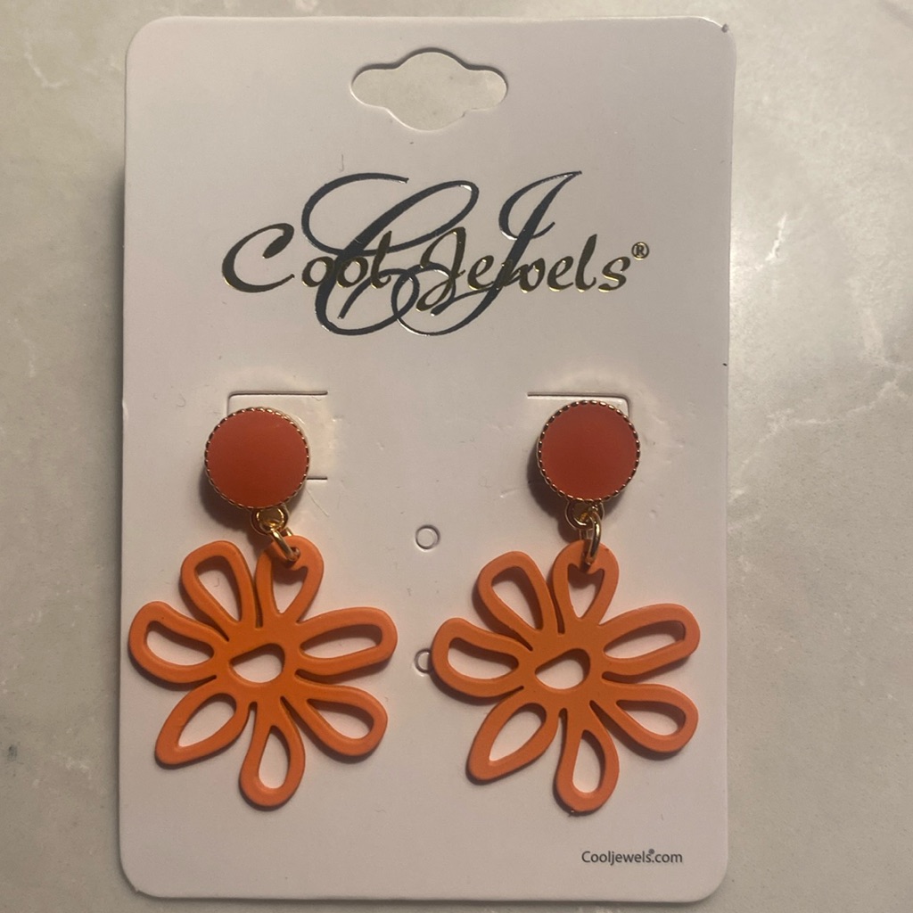 Flowered Post Hanging Earrings Orange Peach Colored Nwt Great For Summer Or Fall
